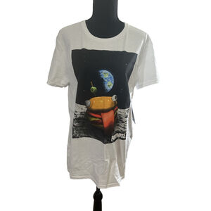 NWT Fortnite Graphic T-Shirt Size M White